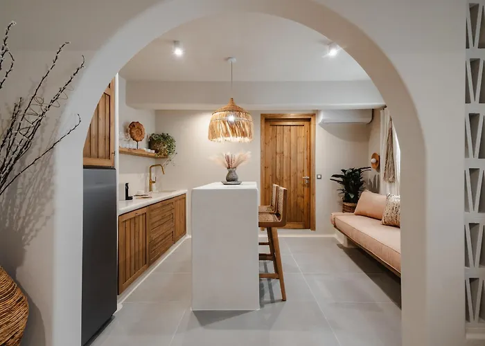 Chic Elysium - Felicity