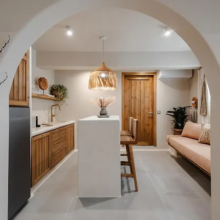 Chic Elysium - Felicity