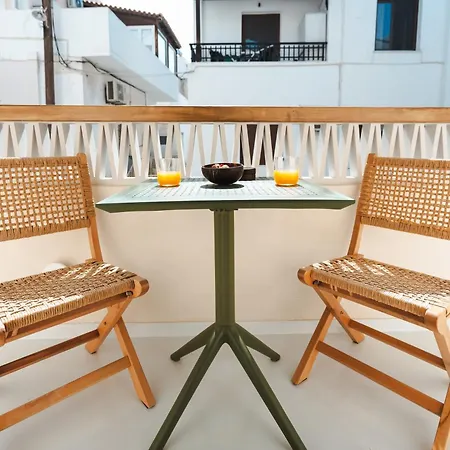 Chic Elysium - Felicity Naxos City