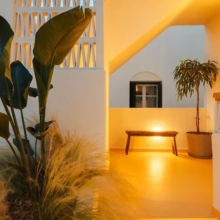 Chic Elysium - Felicity Naxos City